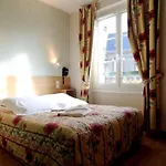 L'escale Hotel 2*